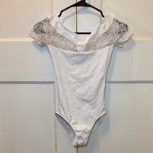 very flattering wearmoi white short sleeve leotard